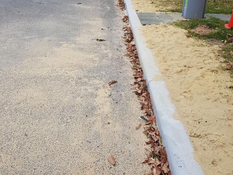 Bronte Street kerb